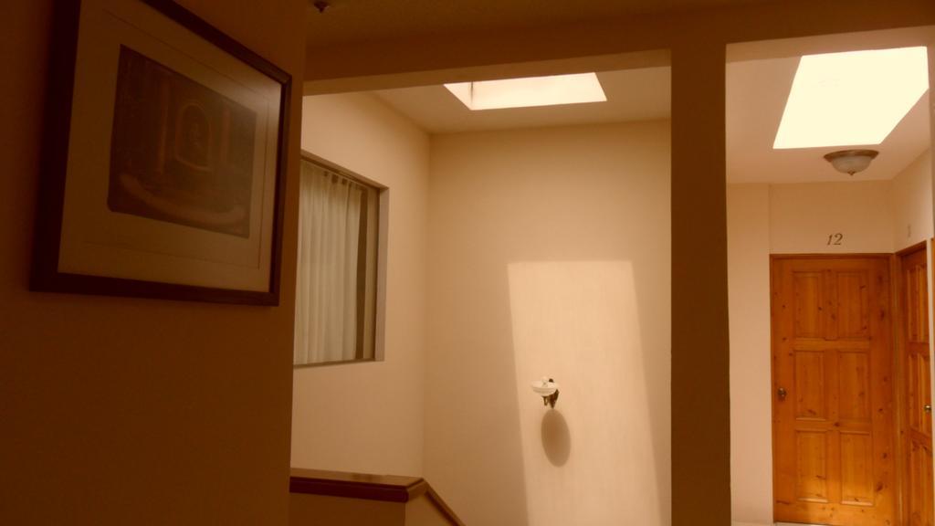 Hotel Casa Blanca Inn Guatemala City Exterior photo